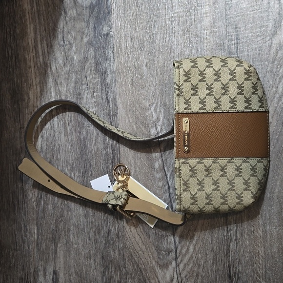 NWT Michael Kors belt bag tan & brown size L/XL - Picture 2 of 9